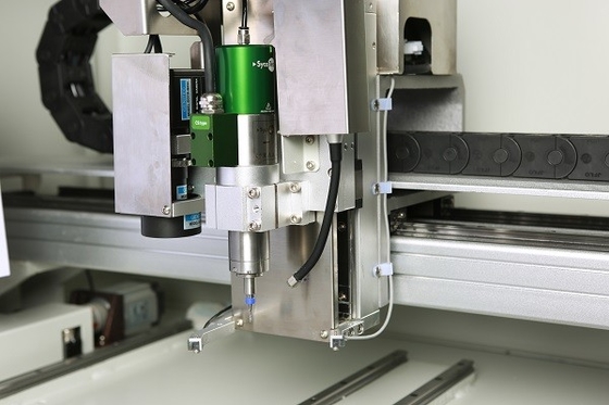 Genitec PWB-Trennzeichen PWB-Schneidemaschine für PWB Chips Cutting CNC-Frästisch, der GAM310A bohrt