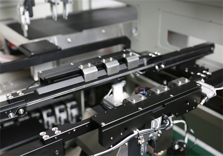 Genitec CNC-PWB-Router-Maschine mit Gurt-Lieferung für SMT GAM330AT